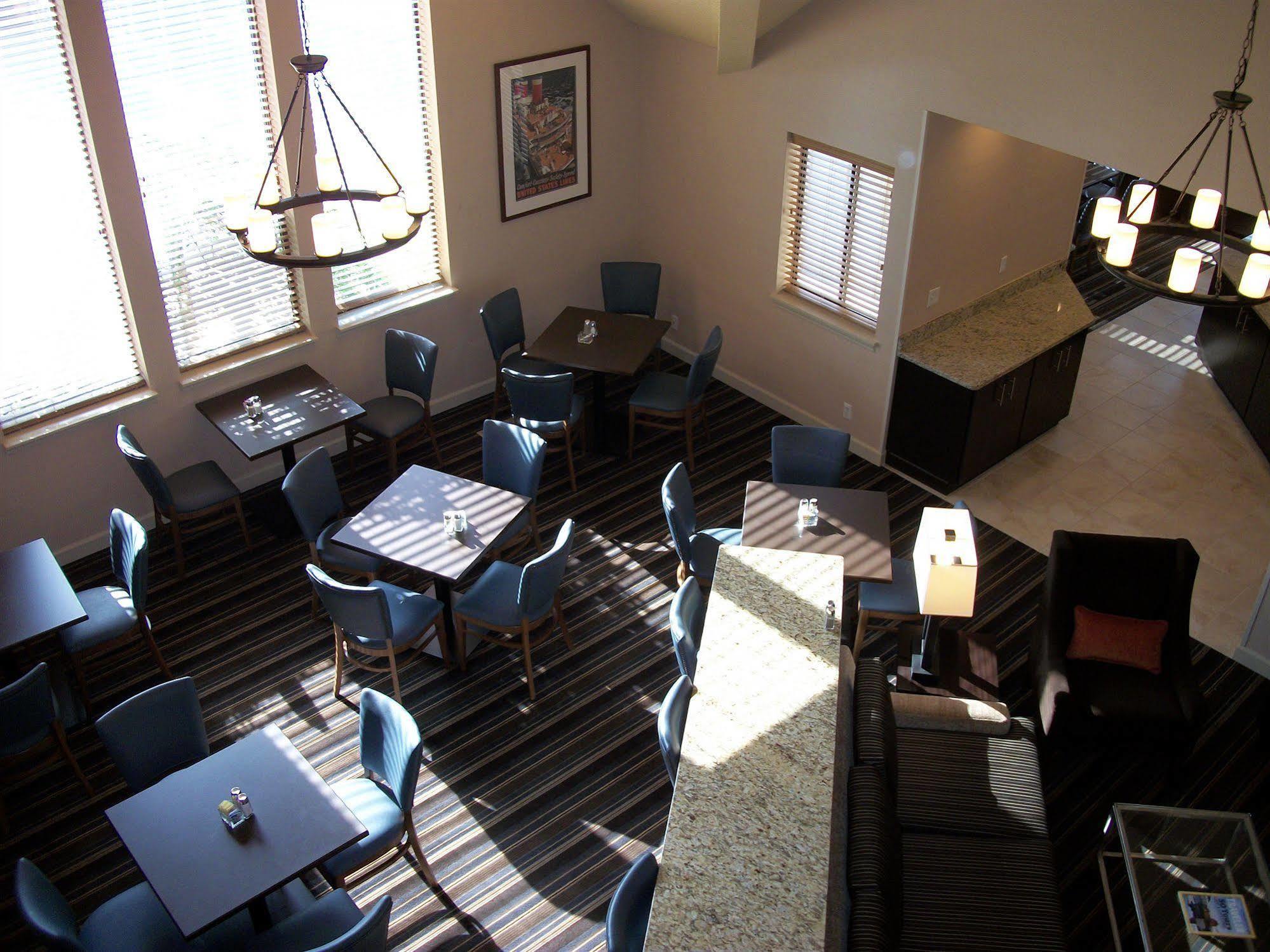 Hawthorn Suites Of Troy Restoran fotoğraf