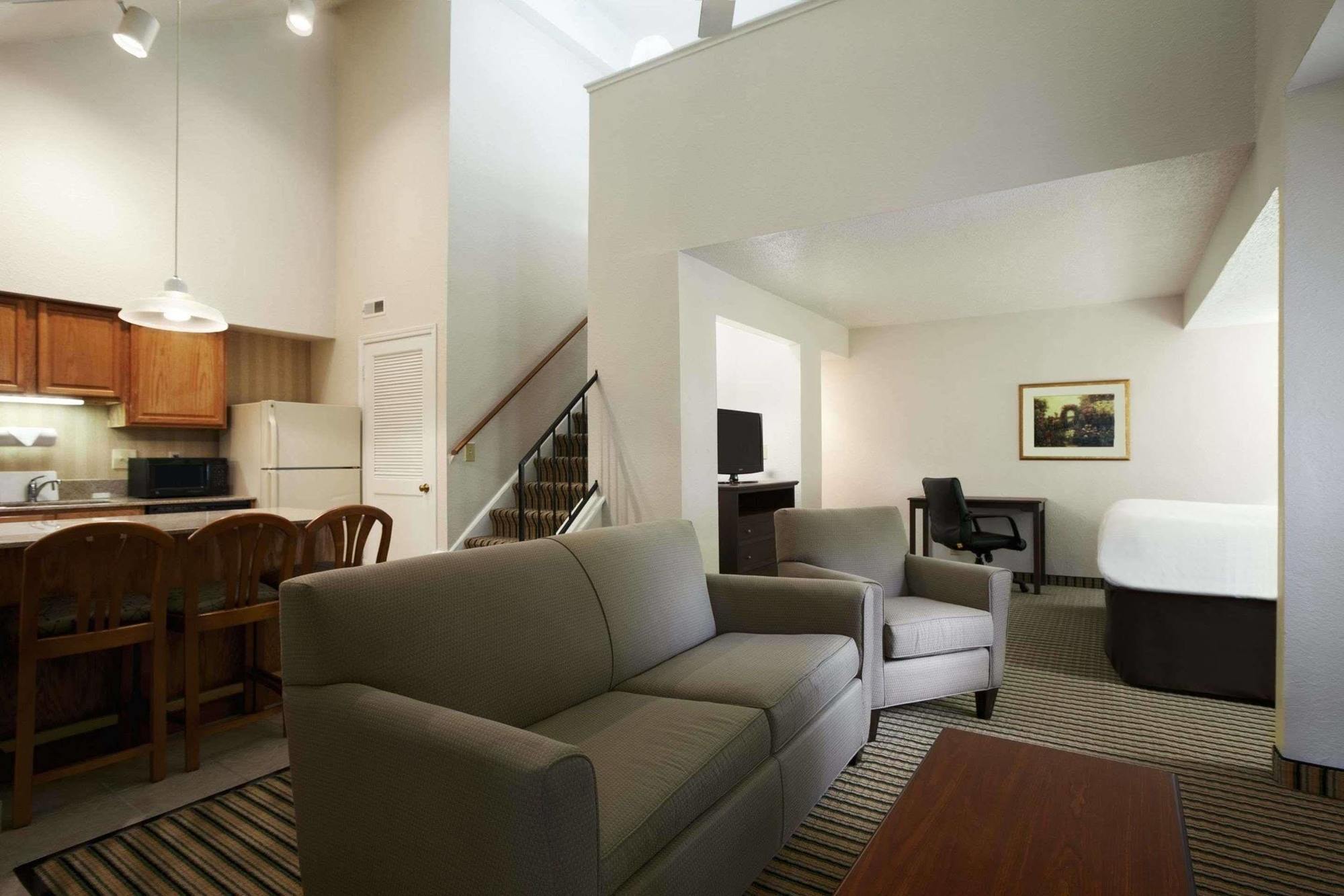 Hawthorn Suites Of Troy Dış mekan fotoğraf