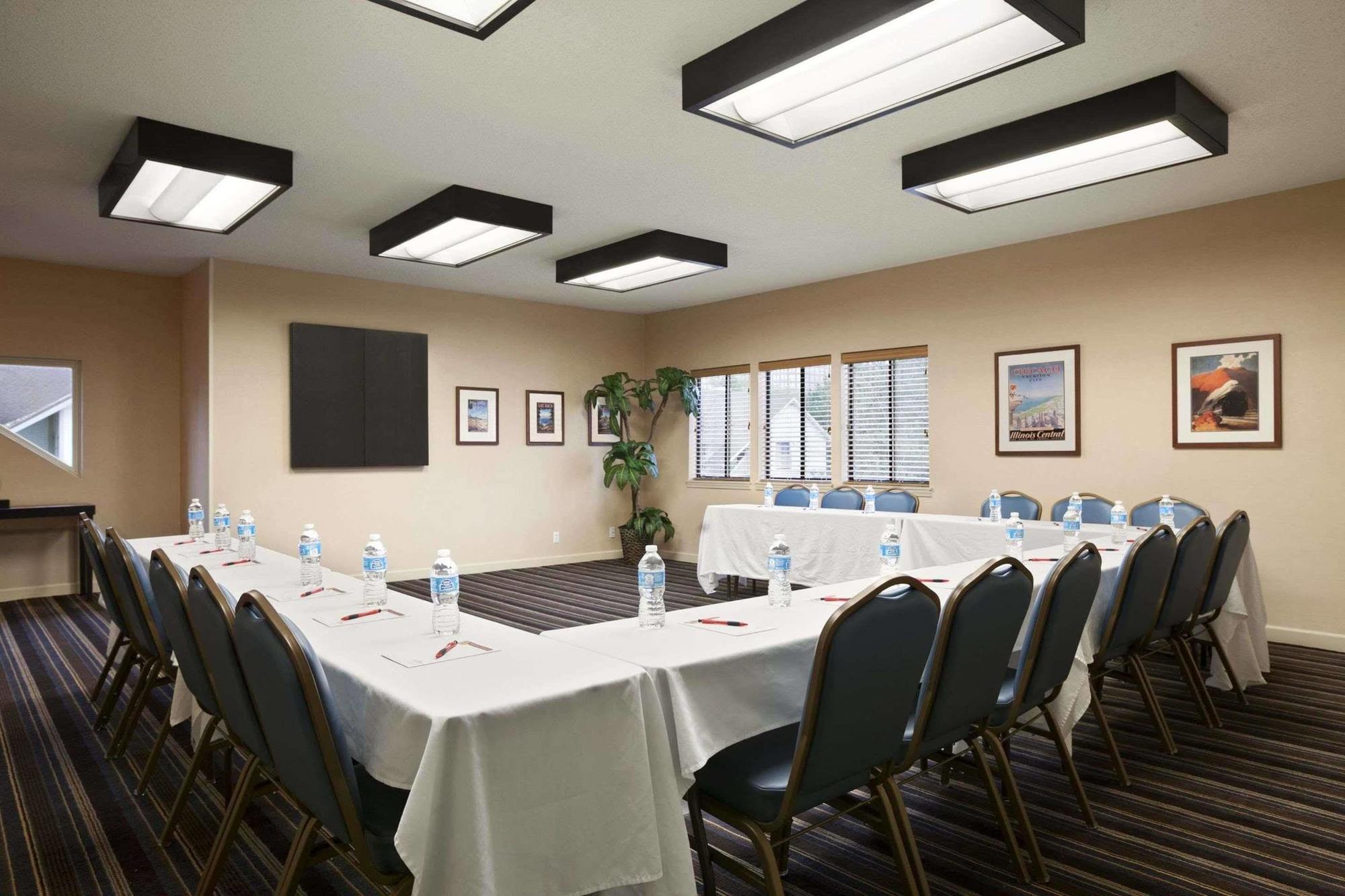 Hawthorn Suites Of Troy Dış mekan fotoğraf
